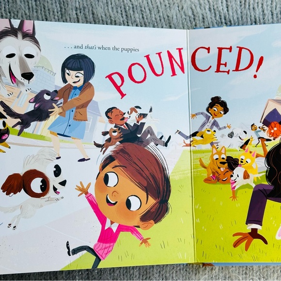 The Great Puppy Invasion 🐶🐶🐶 Baby Board Book - Picture 5 of 7